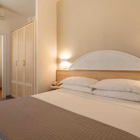 Hotel Constellation ريميني المظهر الخارجي الصورة
