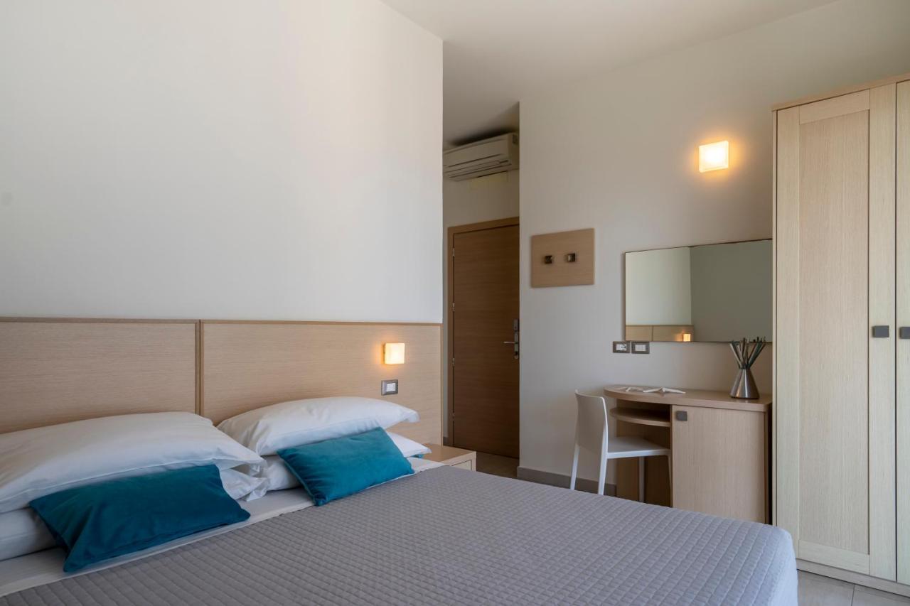 Hotel Constellation ريميني المظهر الخارجي الصورة
