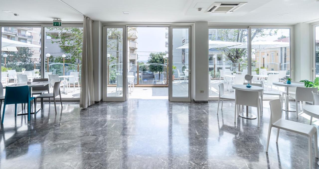 Hotel Constellation ريميني المظهر الخارجي الصورة