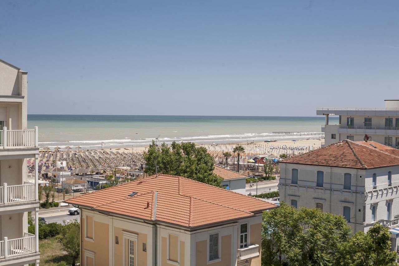 Hotel Constellation ريميني المظهر الخارجي الصورة